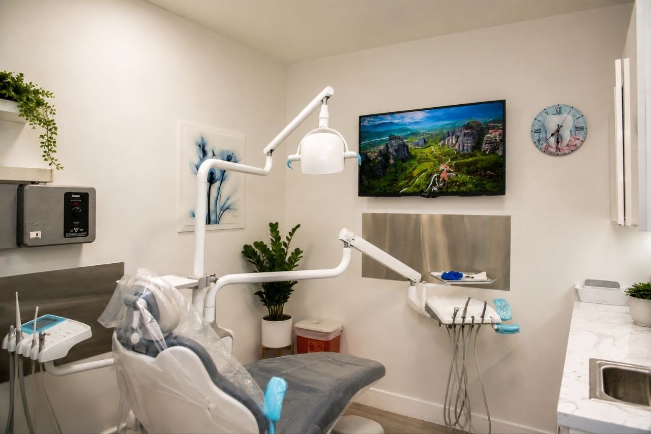 Dental clinic slide 3